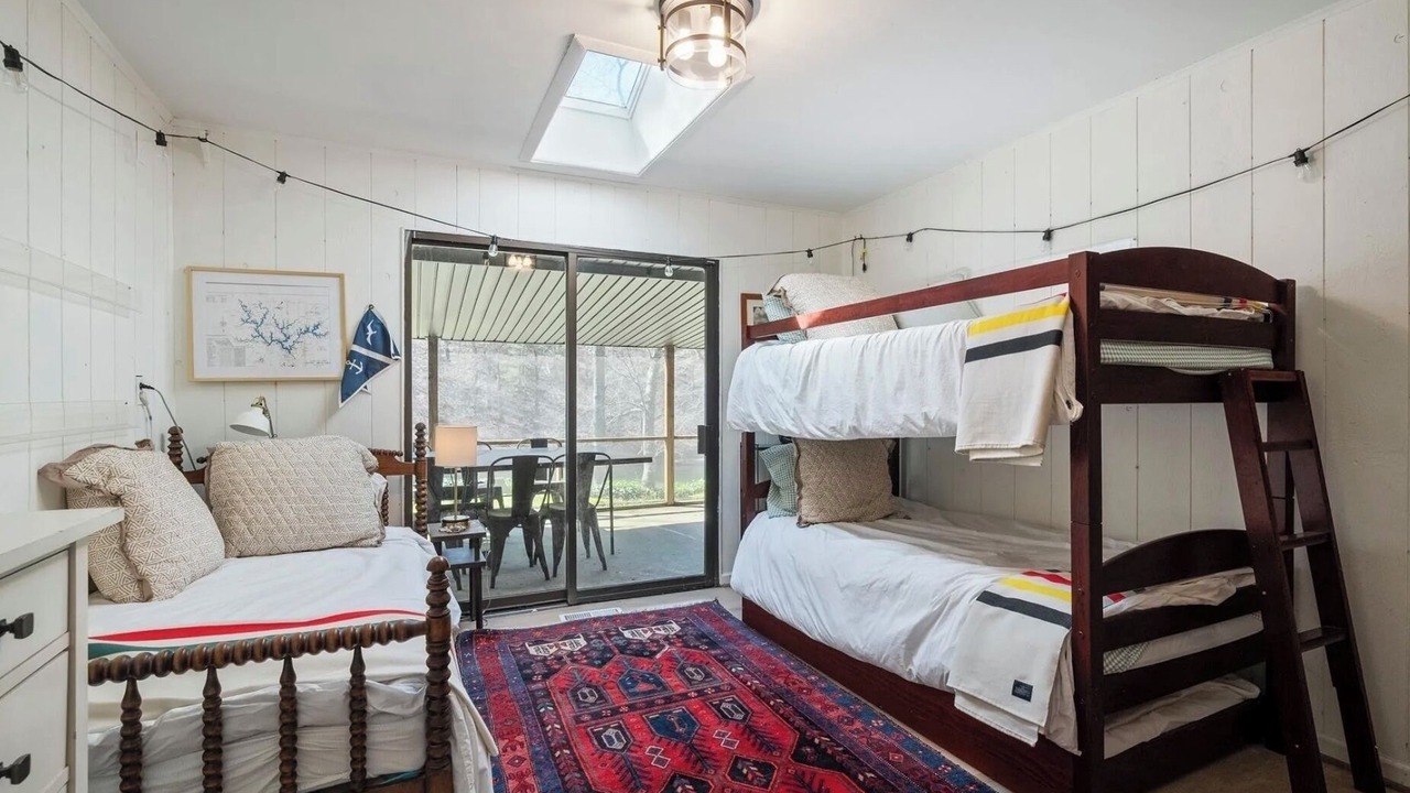 Photo of Bedroom in Crane Hill
