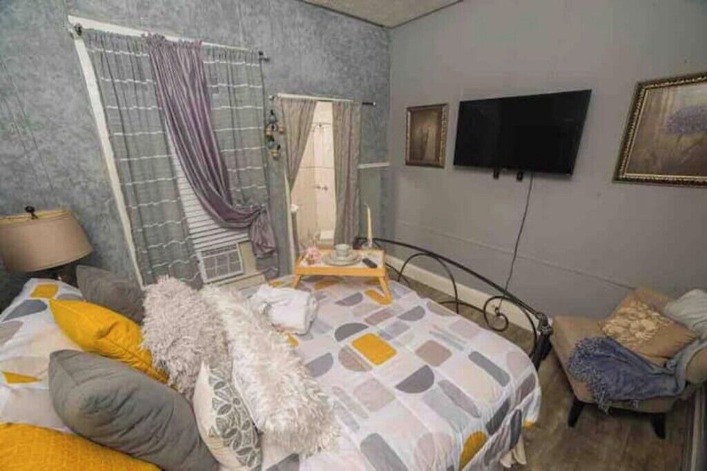 Photo of Bedroom in Waycross