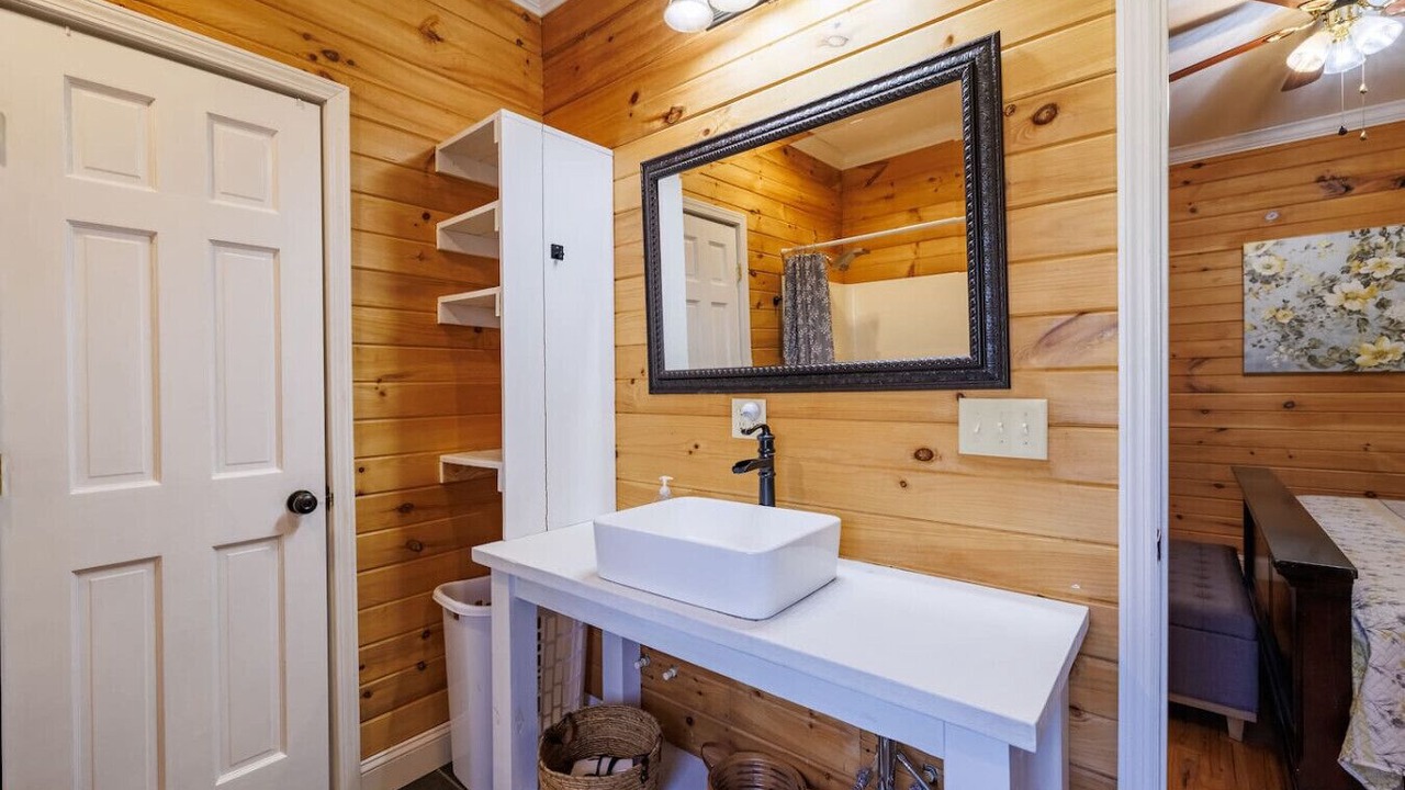 Photo of Bathroom in Mentone