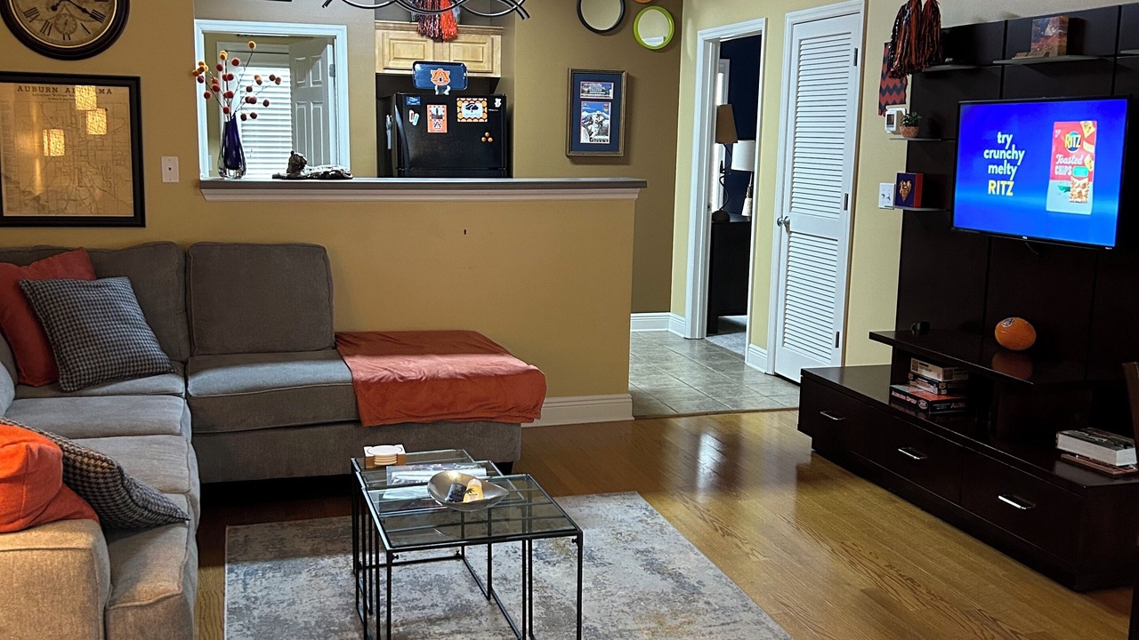 Photo of Livingroom in Auburn