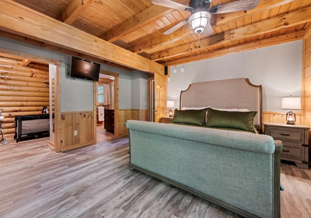 Photo of Livingroom in Waynesville