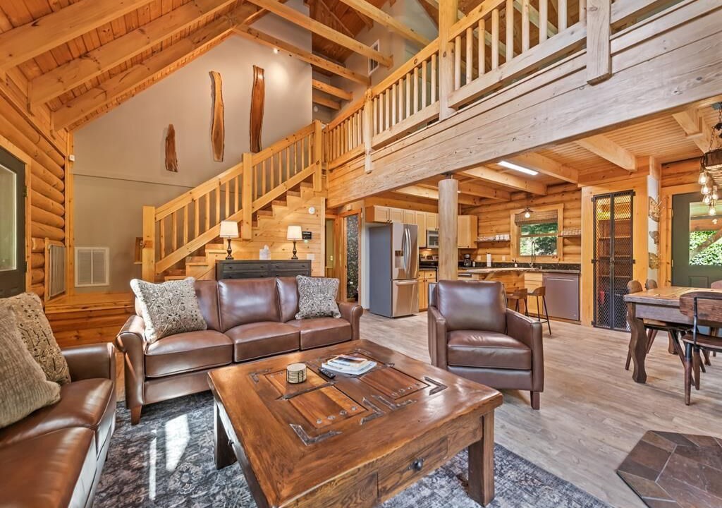 Photo of Livingroom in Waynesville