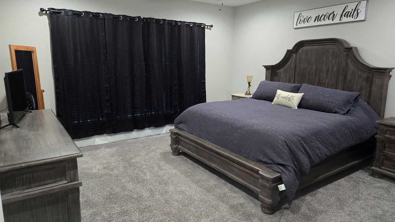 Photo of Bedroom in Henagar
