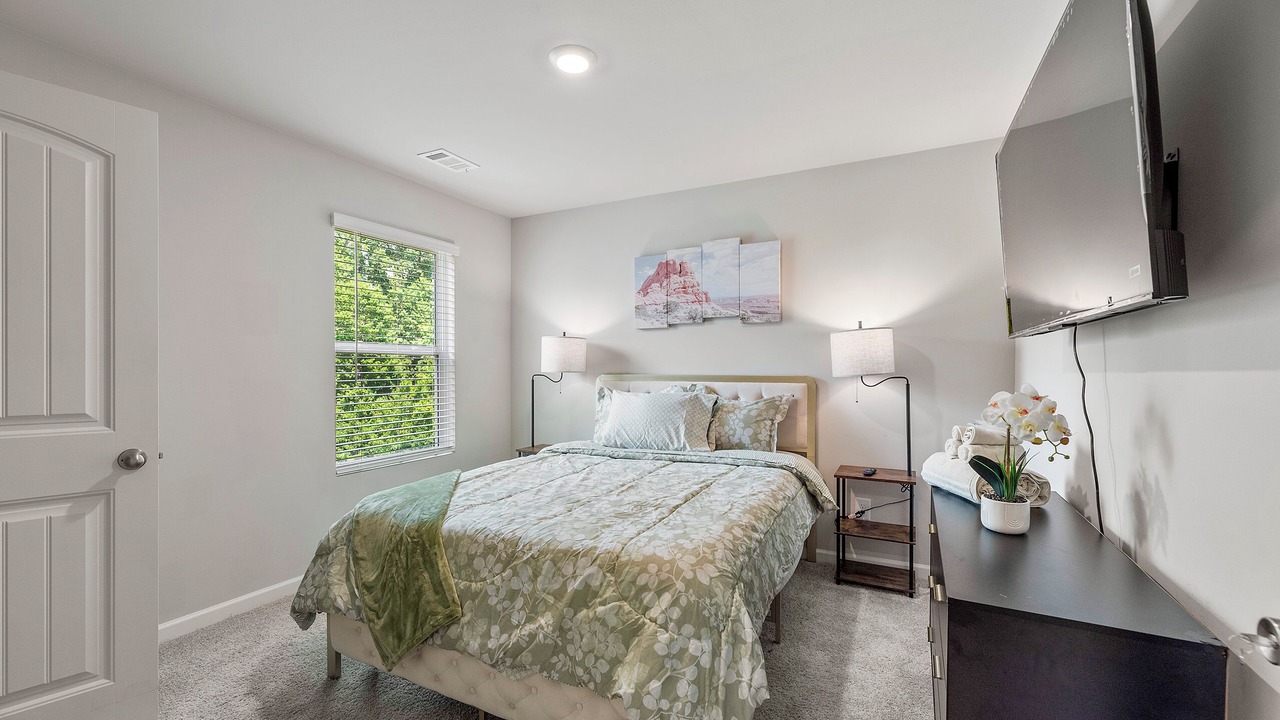 Photo of Bedroom in Cliftondale