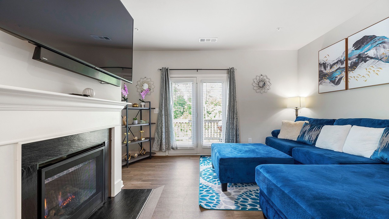 Photo of Livingroom in Cliftondale