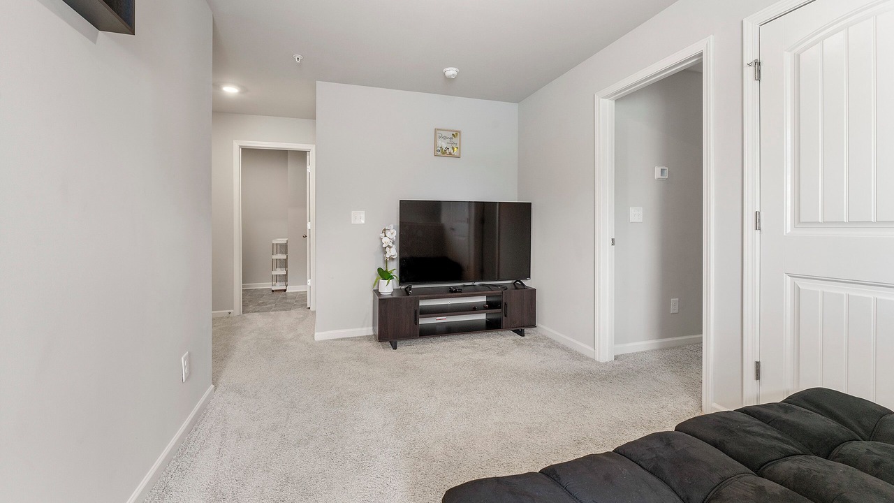 Photo of Livingroom in Cliftondale