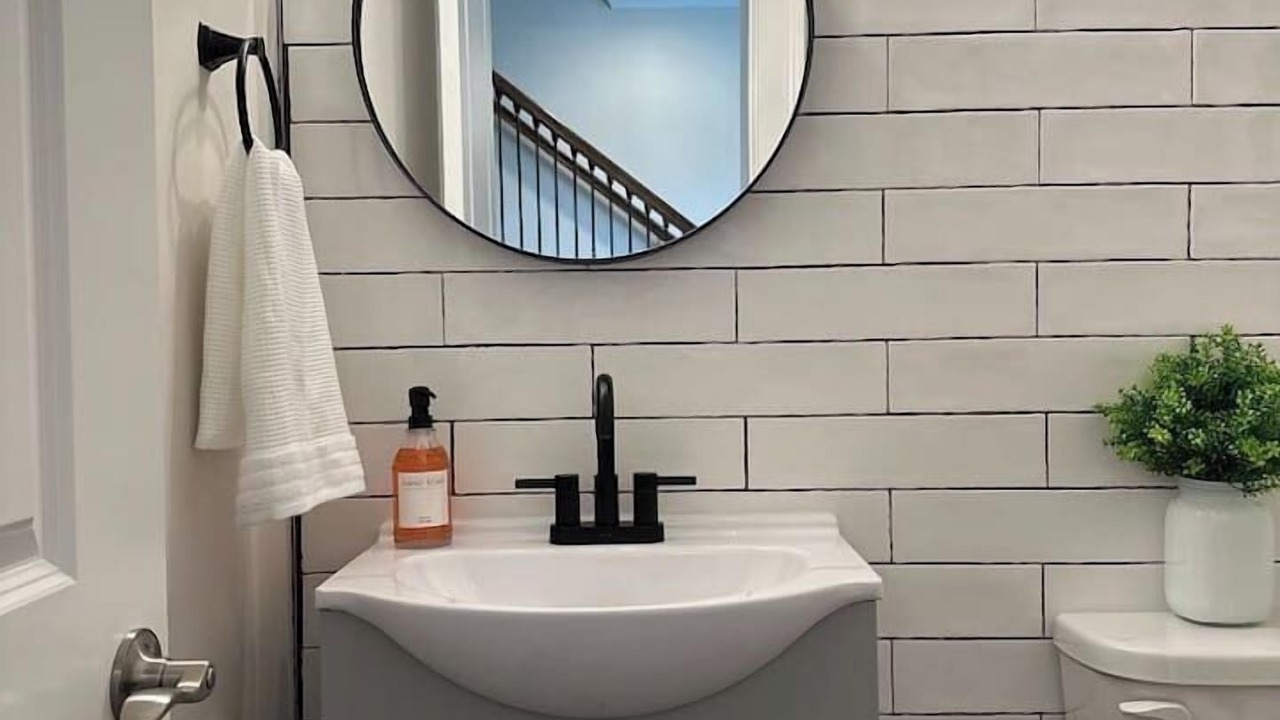 Photo of Bathroom in Hitch Village - Fred Wessels Homes