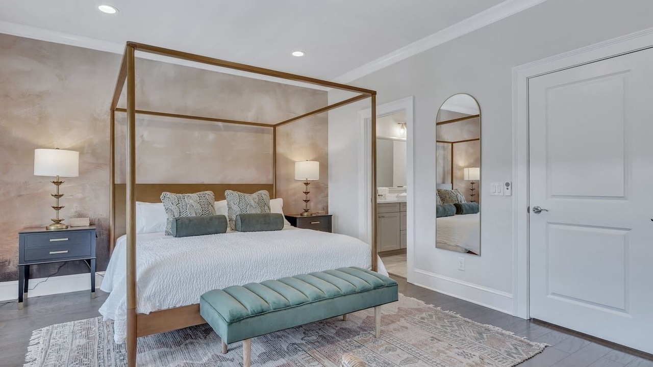 Photo of Bedroom in Hitch Village - Fred Wessels Homes
