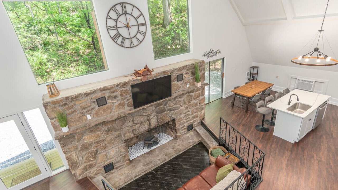 Photo of Livingroom in Waynesville