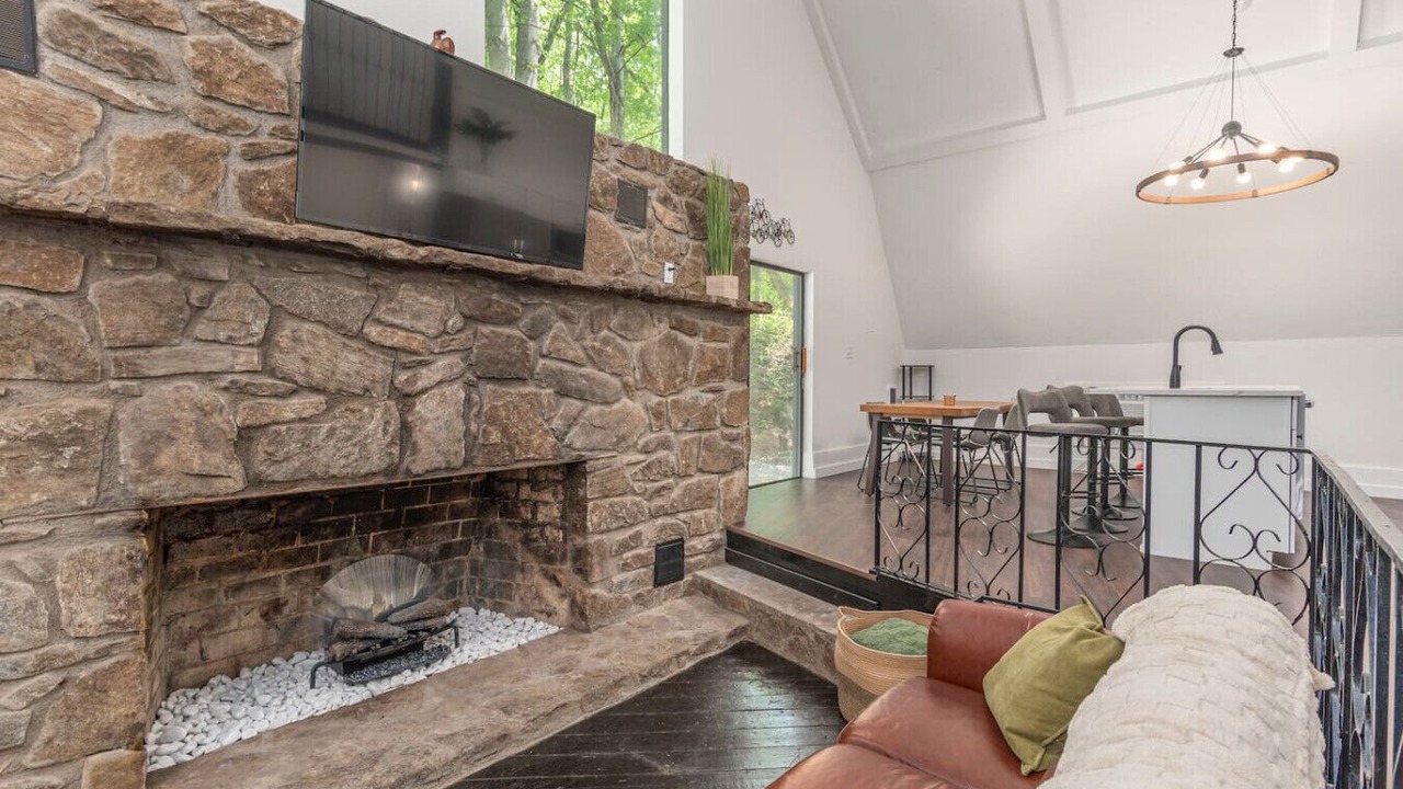 Photo of Livingroom in Waynesville