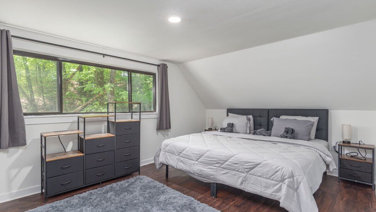 Photo of Bedroom in Waynesville