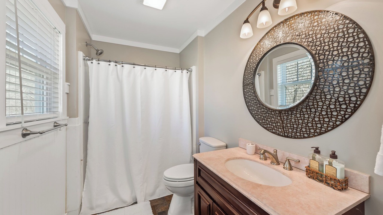 Photo of Bathroom in Mentone