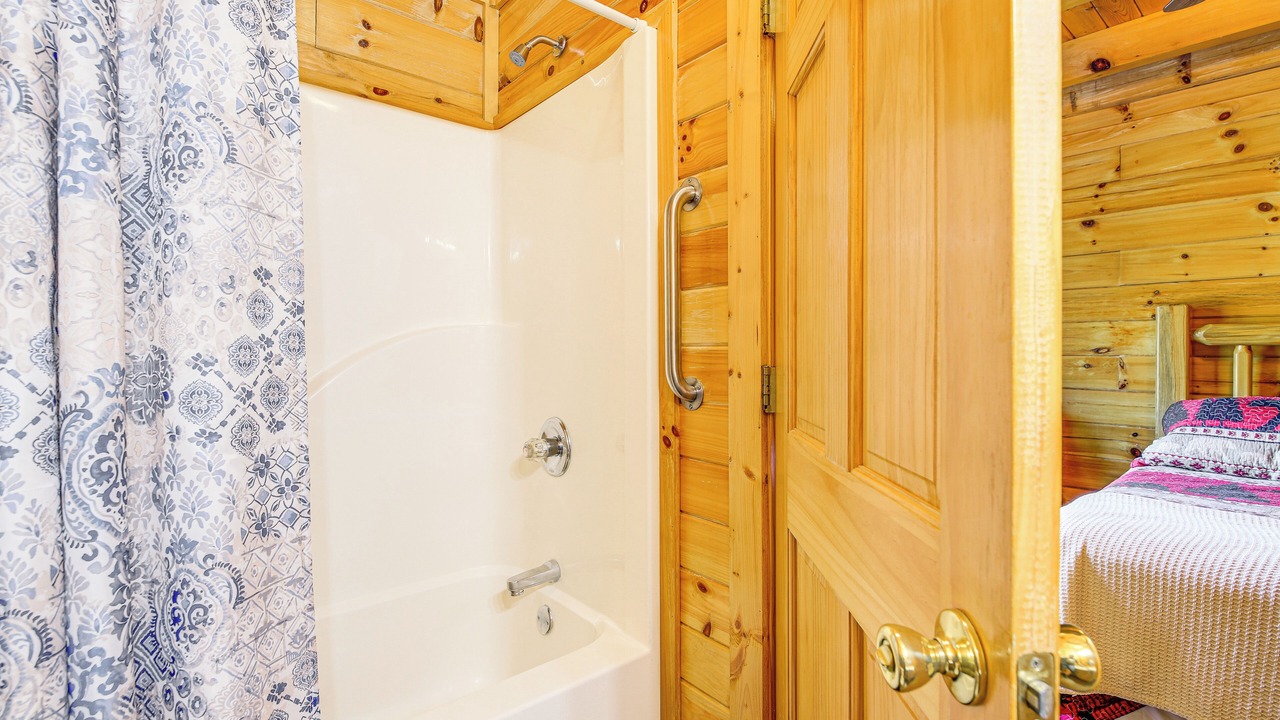 Photo of Bathroom in Sevierville