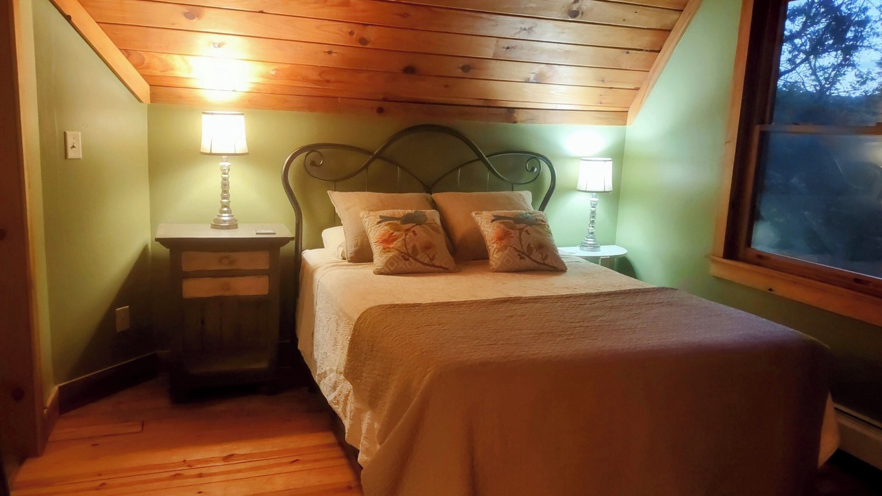 Photo of Bedroom in Hot Springs
