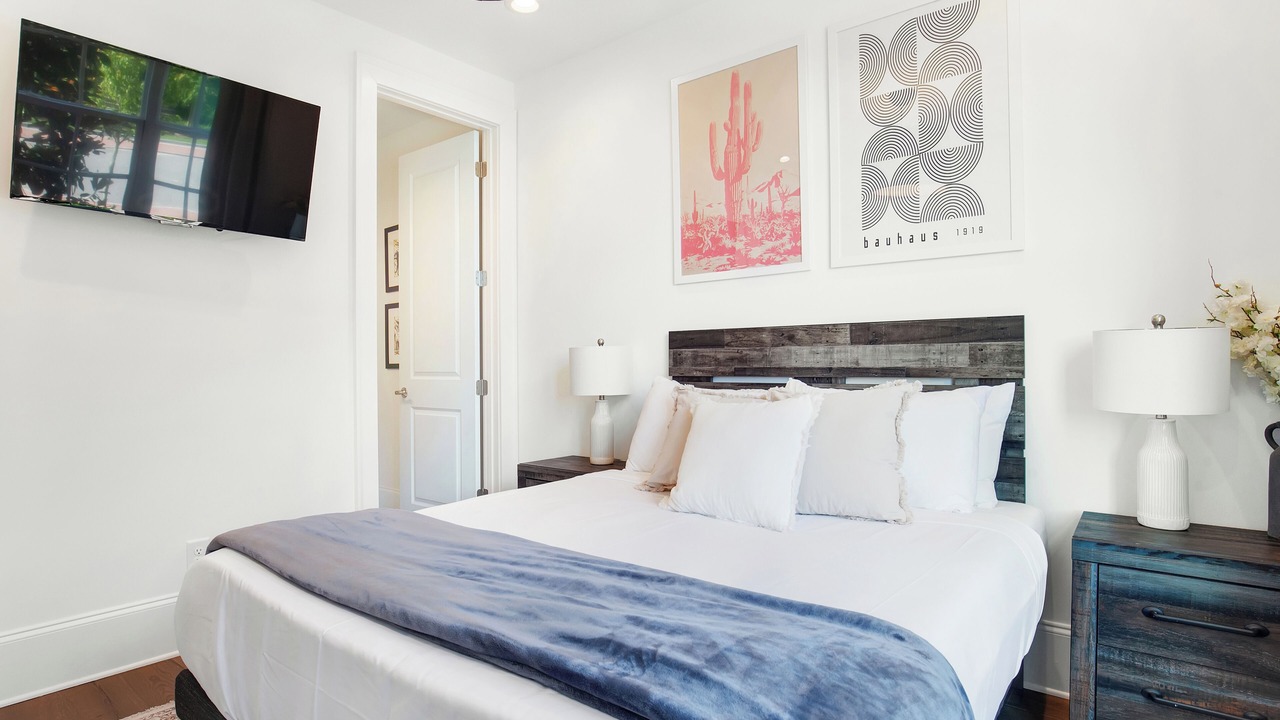 Photo of Bedroom in Hitch Village - Fred Wessels Homes