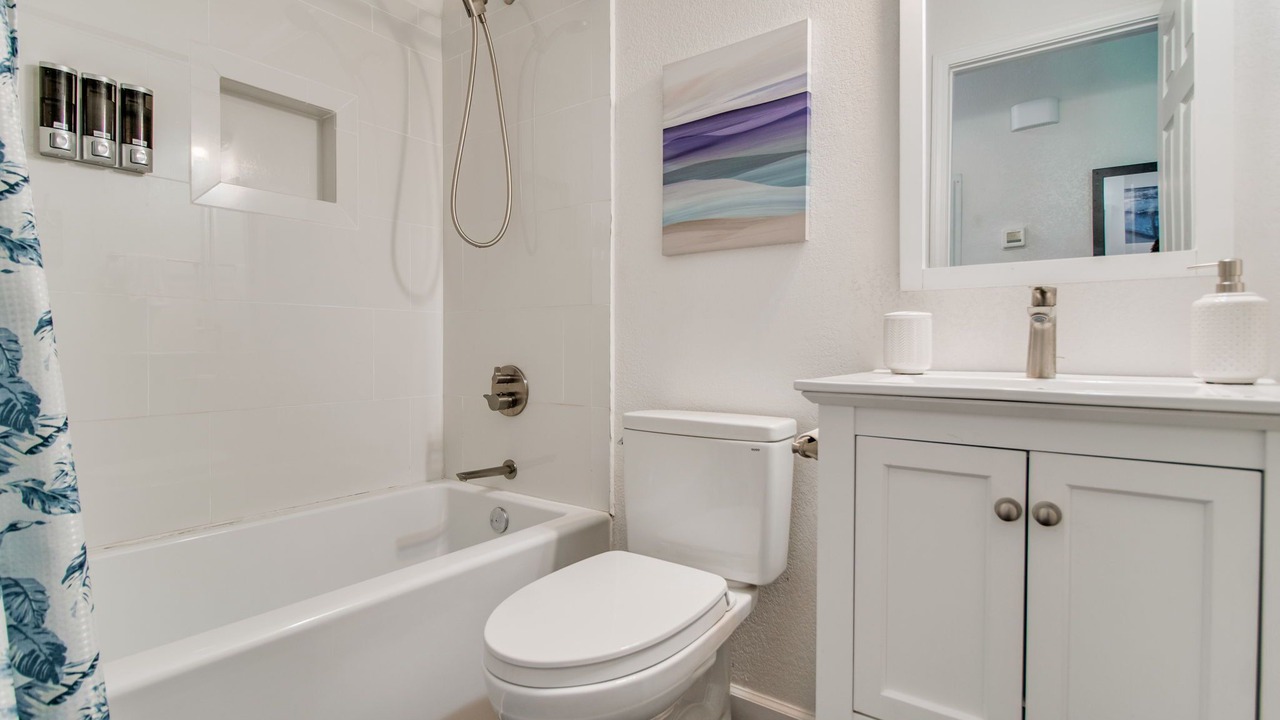 Photo of Bathroom in Sunset Bayou