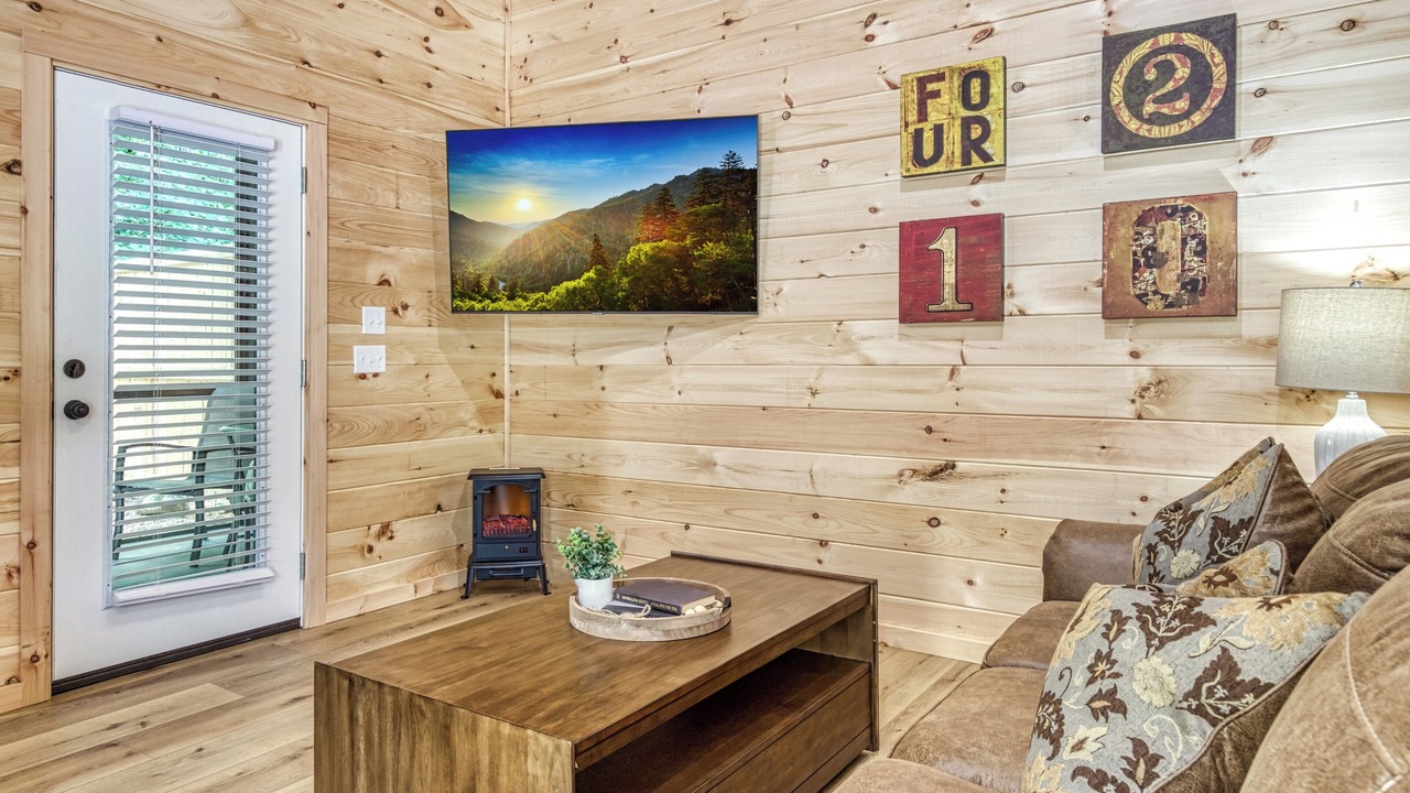 Photo of Livingroom in Cosby