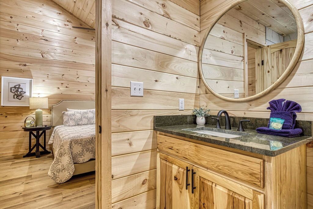 Photo of Bathroom in Cosby