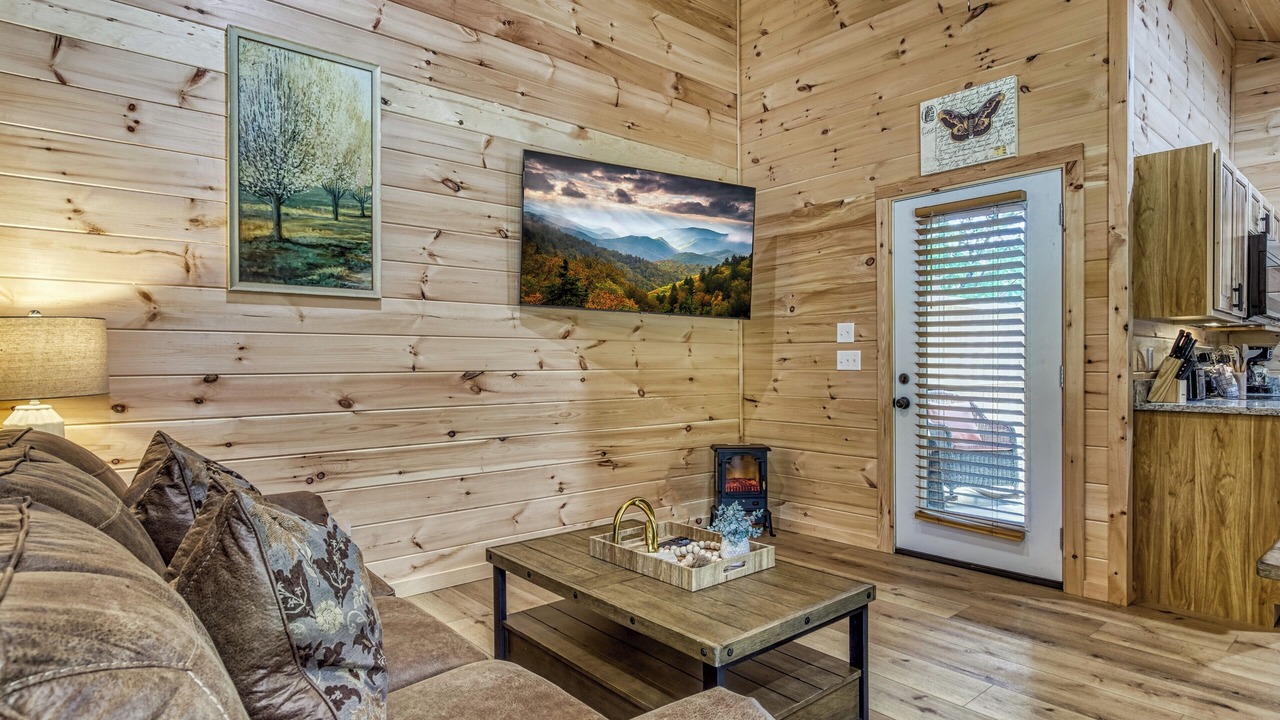 Photo of Livingroom in Cosby