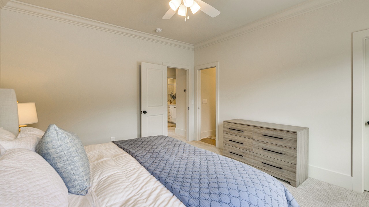 Photo of Bedroom in Alexander City