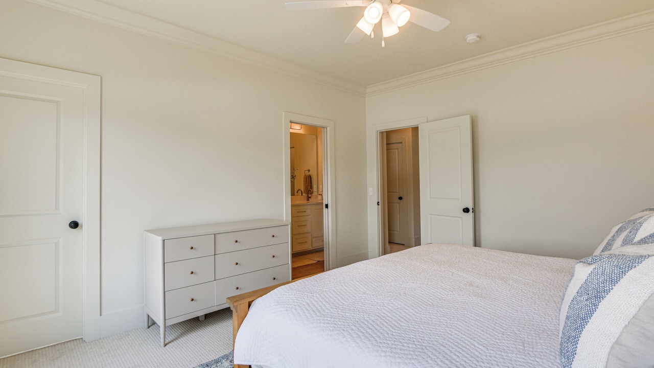 Photo of Bedroom in Alexander City
