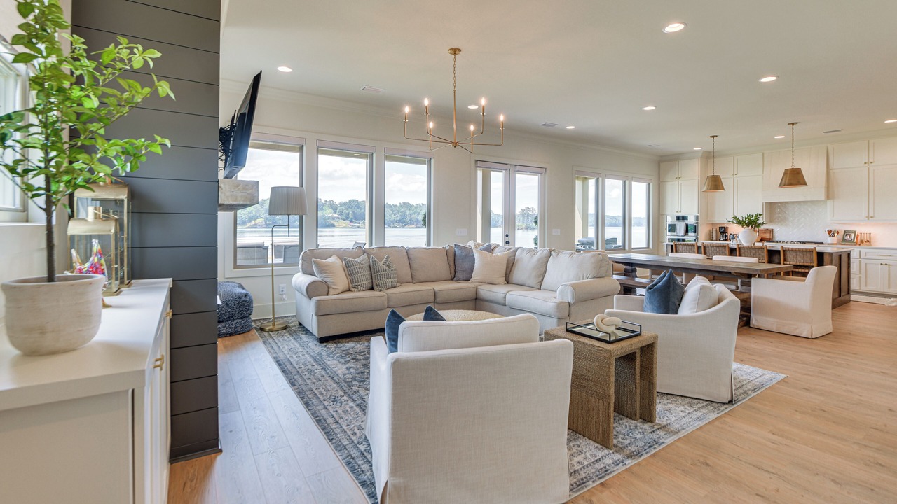 Photo of Livingroom in Alexander City