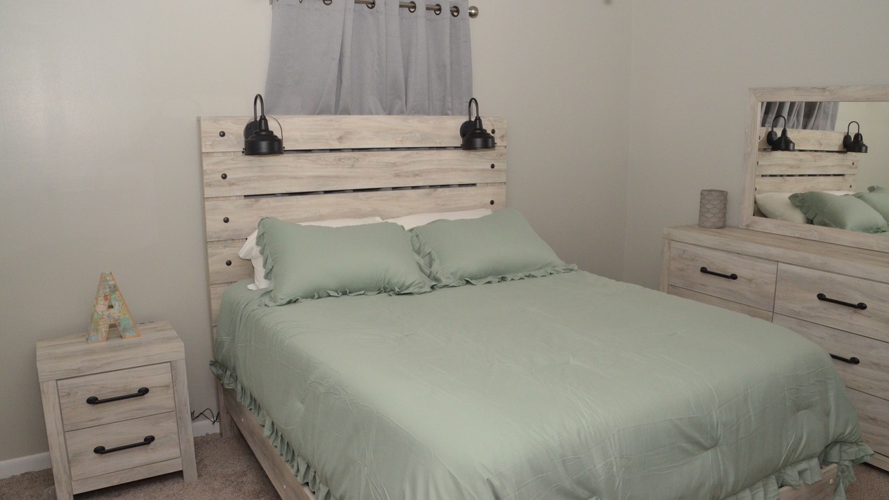 Photo of Bedroom in Daleville