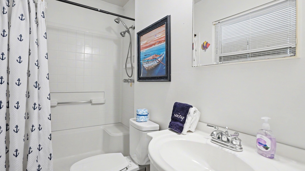 Photo of Bathroom in Beaufort