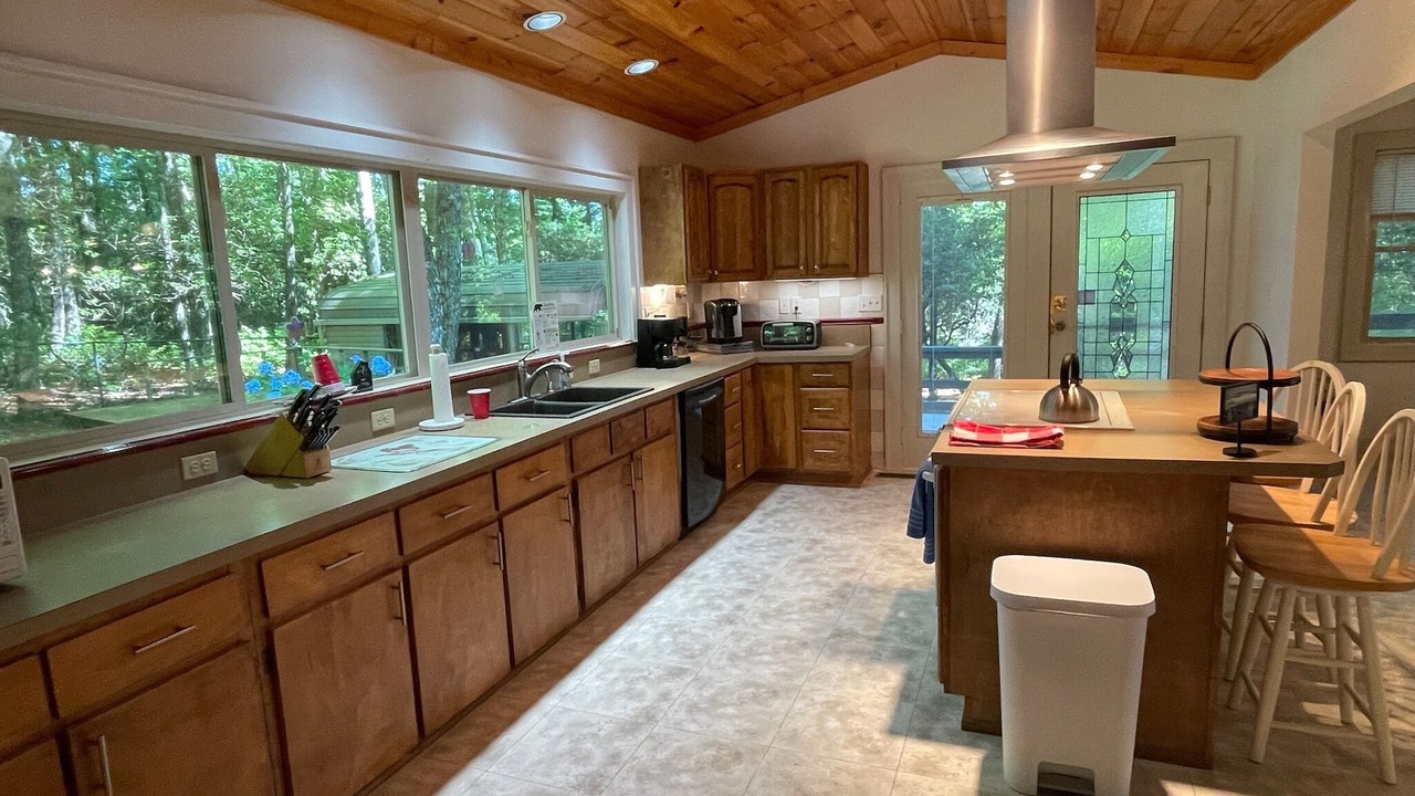Photo of Kitchen in Lake Toxaway
