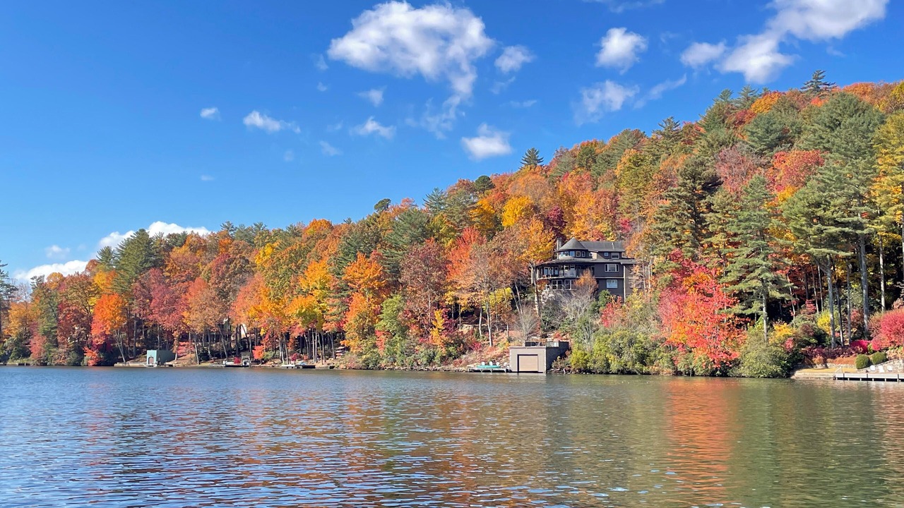 Photo of Others in Lake Toxaway