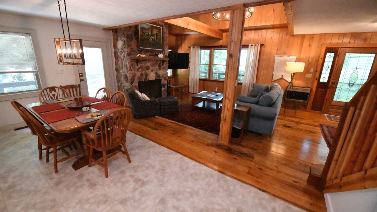 Photo of Livingroom in Lake Toxaway