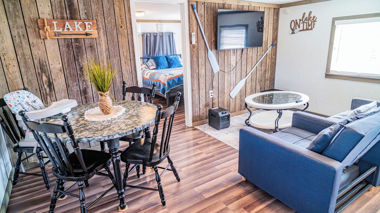Photo of Livingroom in Dandridge