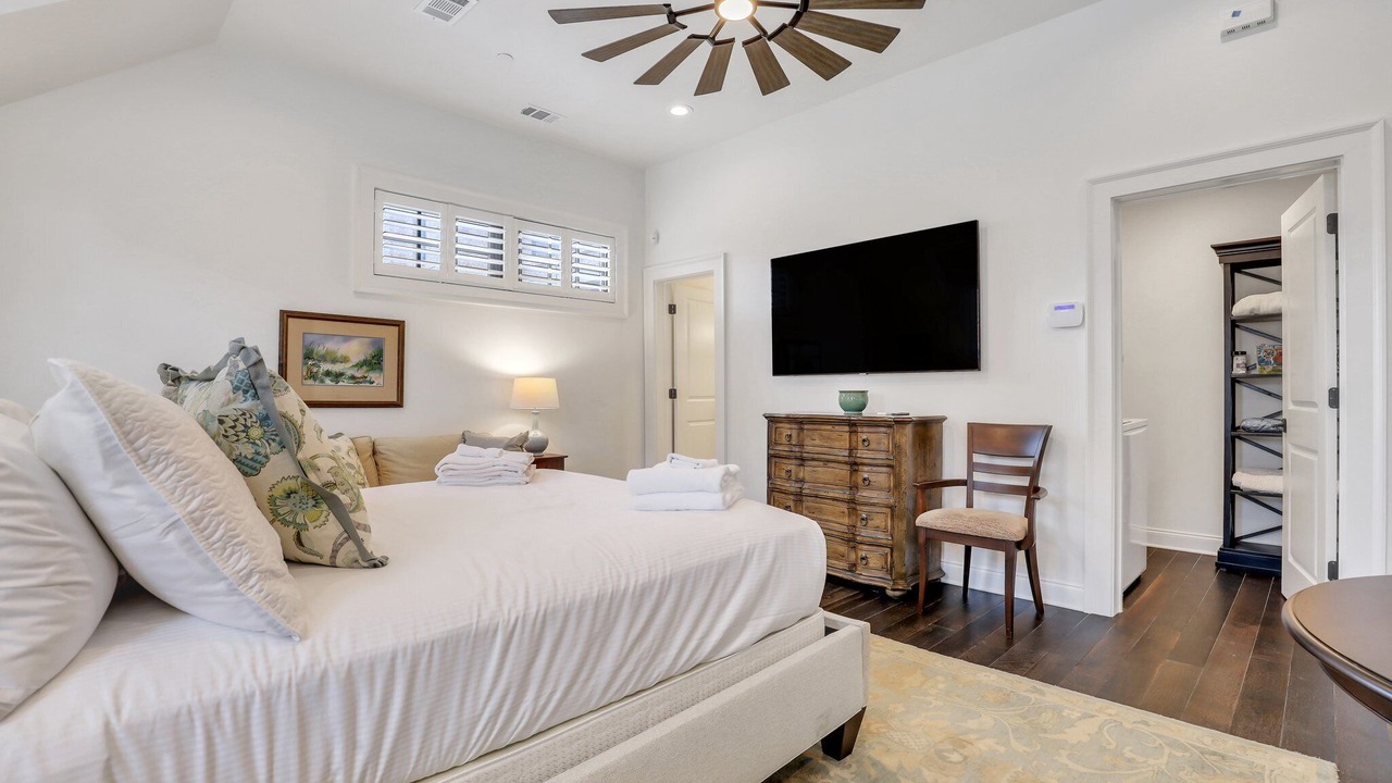 Photo of Bedroom in Hitch Village - Fred Wessels Homes