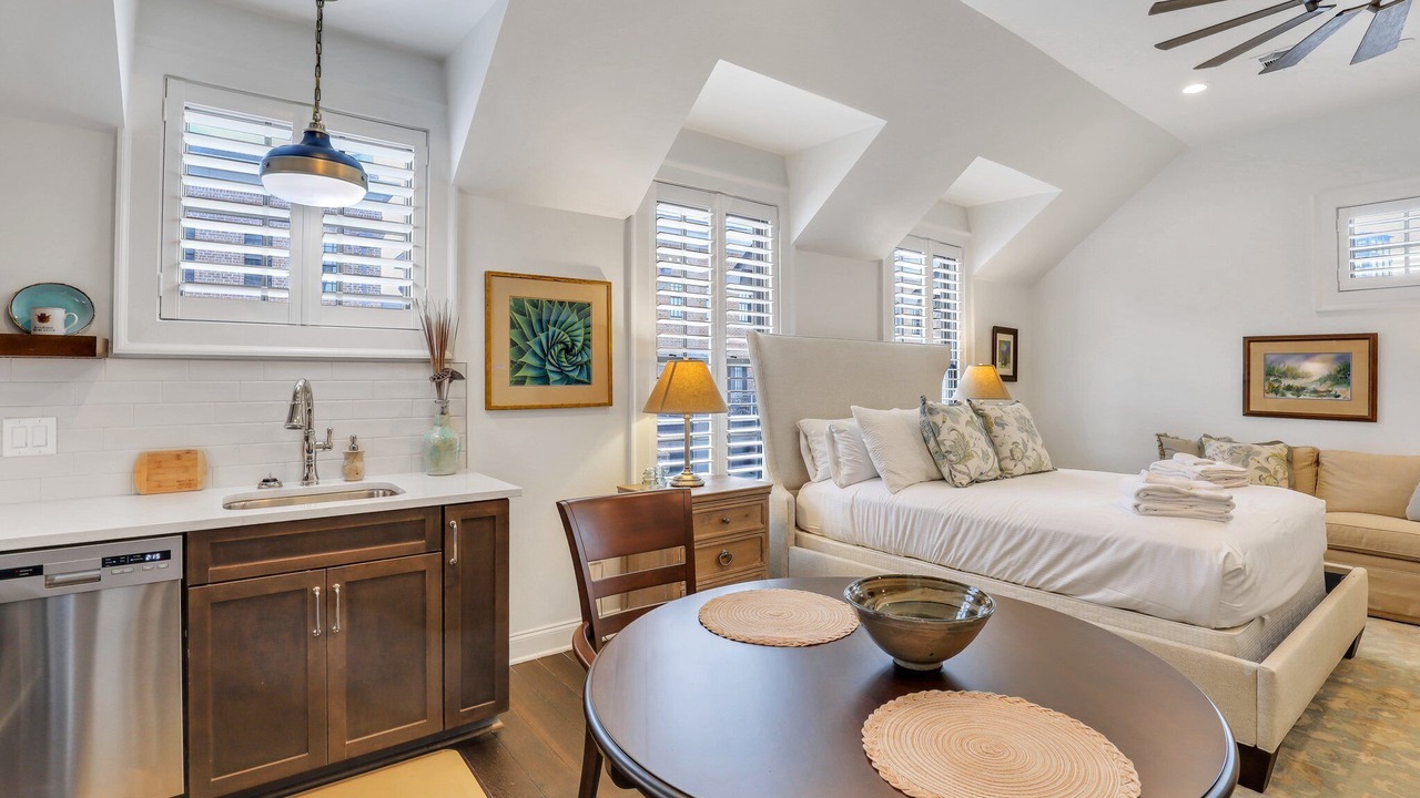 Photo of Bedroom in Hitch Village - Fred Wessels Homes