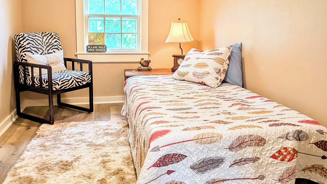 Photo of Bedroom in Guntersville