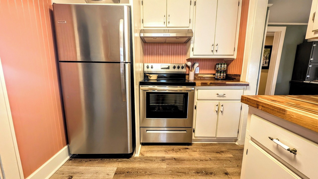 Photo of Kitchen in Guntersville