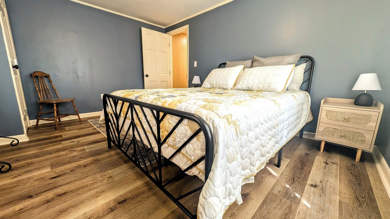 Photo of Bedroom in Guntersville