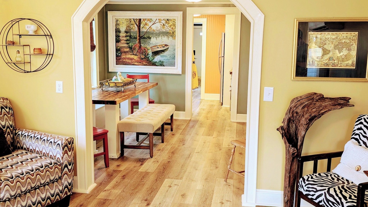 Photo of Livingroom in Guntersville