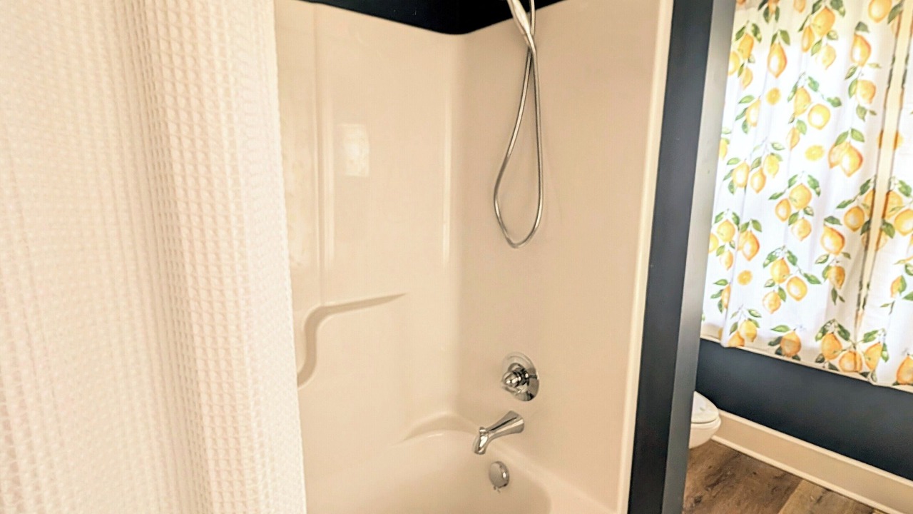 Photo of Bathroom in Guntersville
