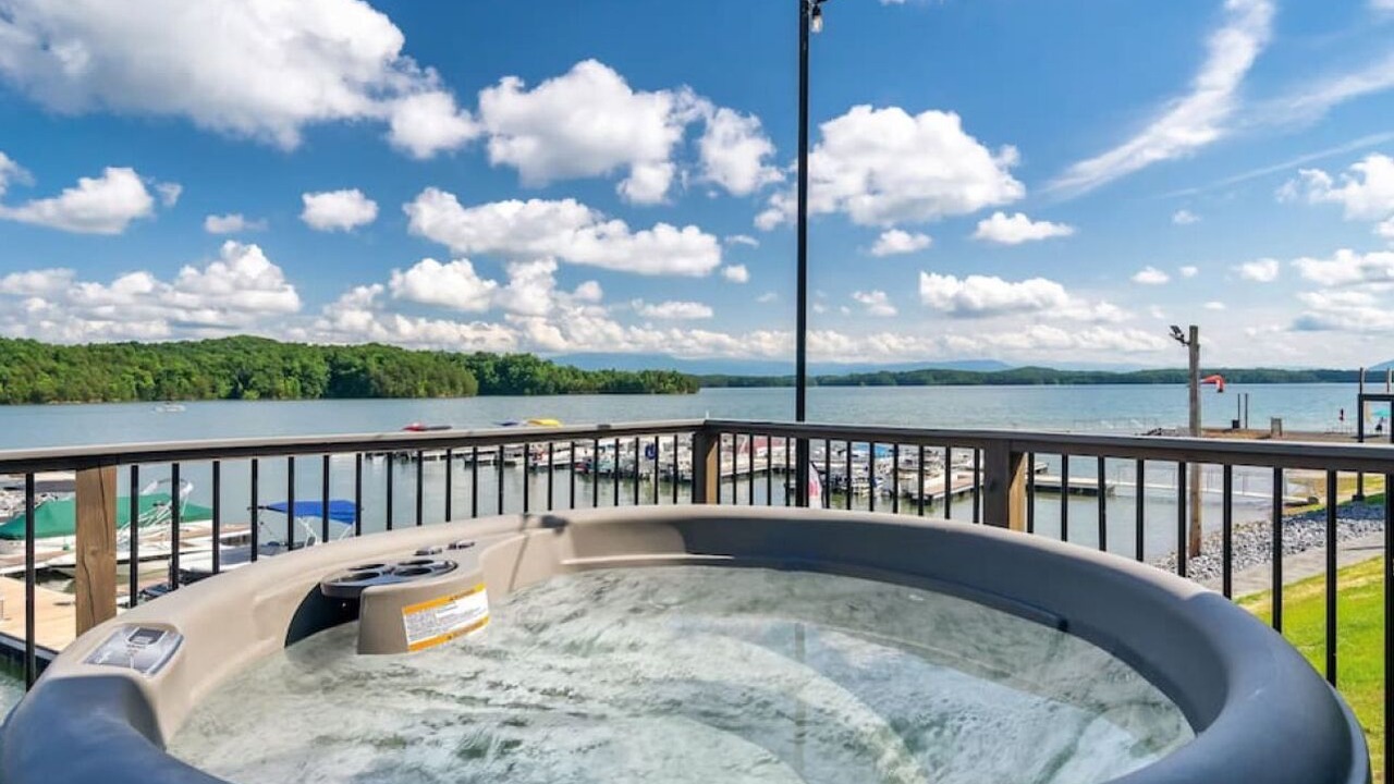 Photo of Outdoor in Dandridge