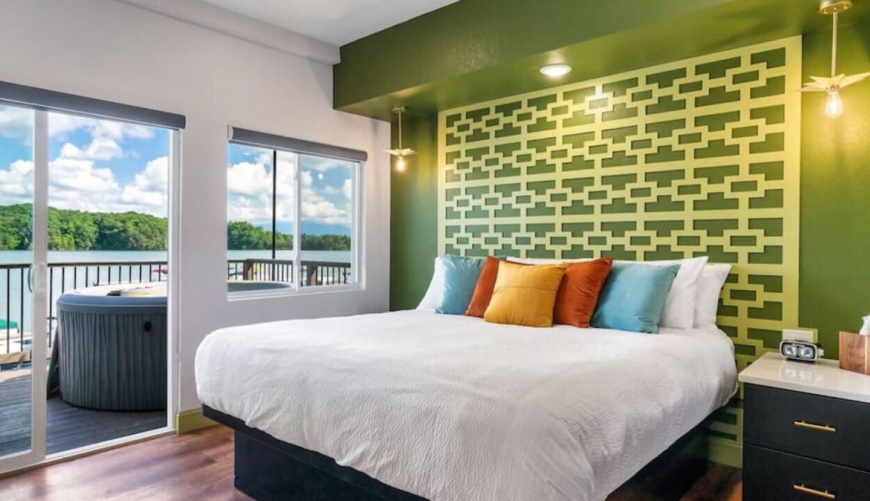Photo of Bedroom in Dandridge
