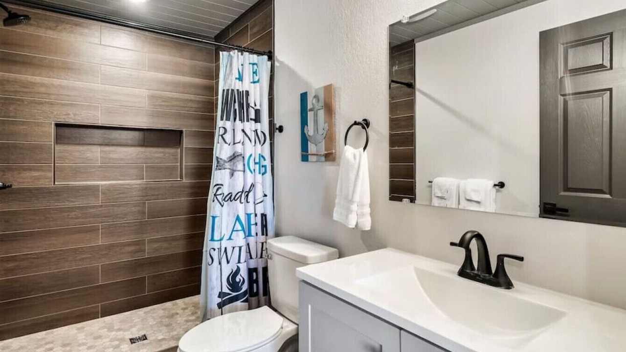 Photo of Bathroom in Dandridge