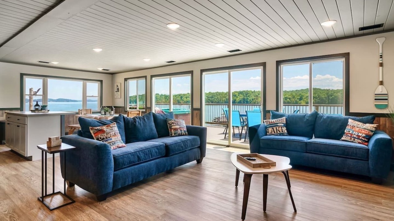 Photo of Livingroom in Dandridge