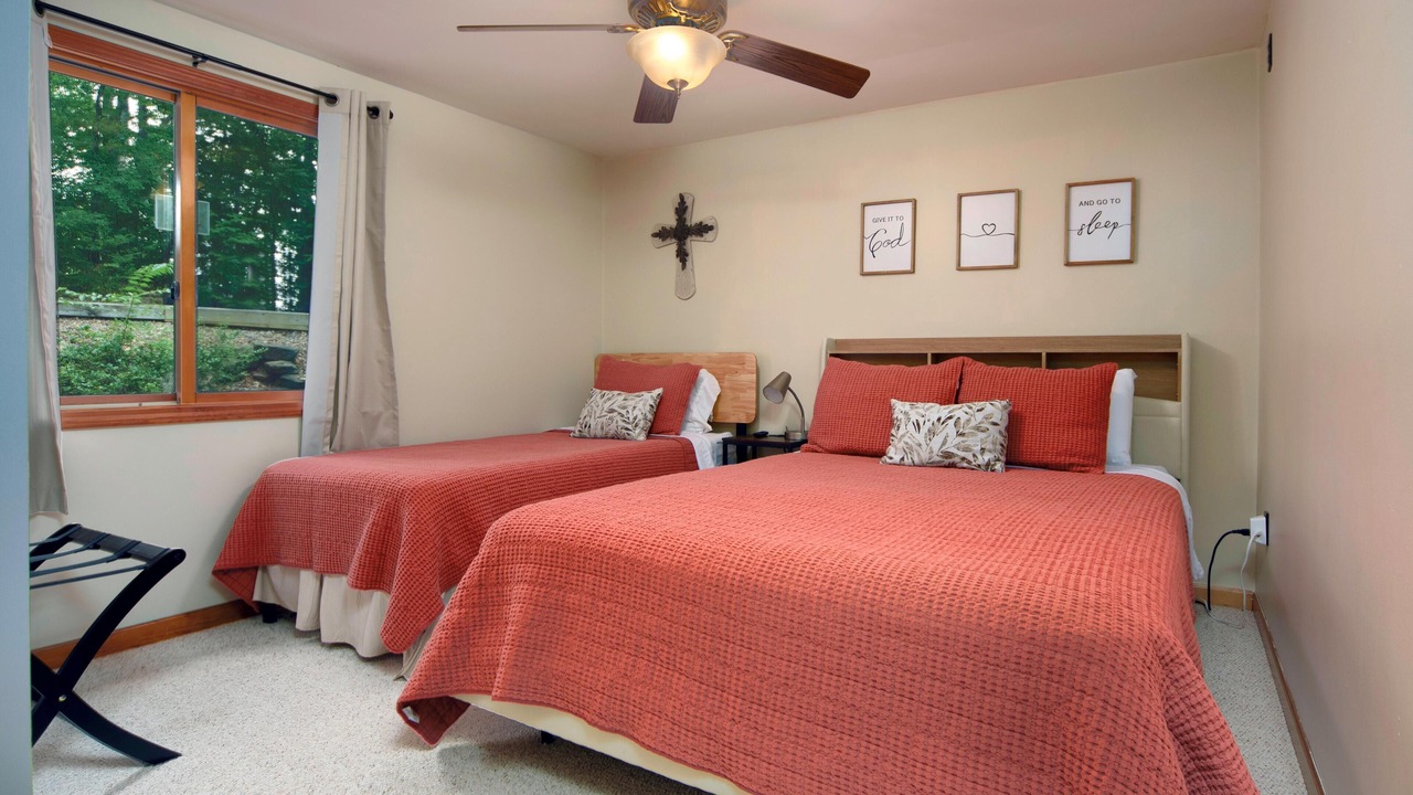 Photo of Bedroom in Perks