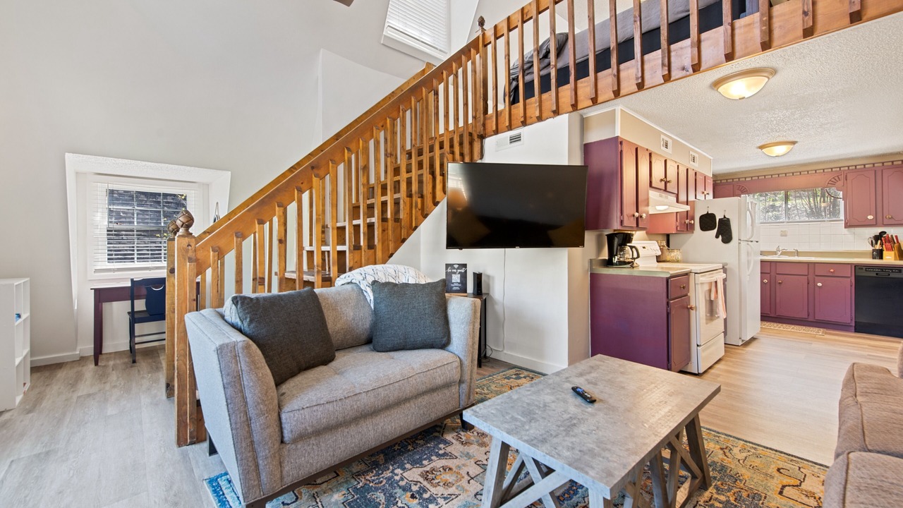 Photo of Livingroom in Maggie Valley