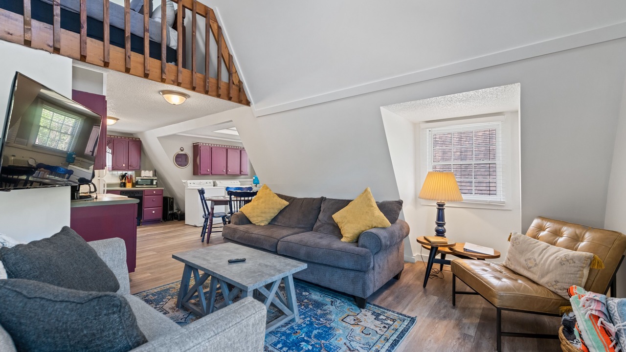 Photo of Livingroom in Maggie Valley