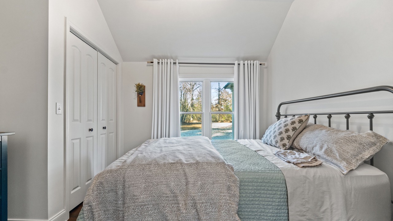 Photo of Bedroom in Stockbridge