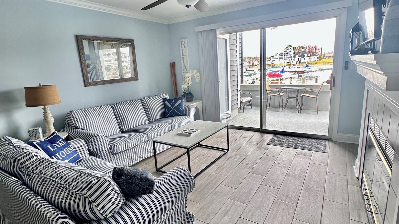 Photo of Livingroom in Cornelius