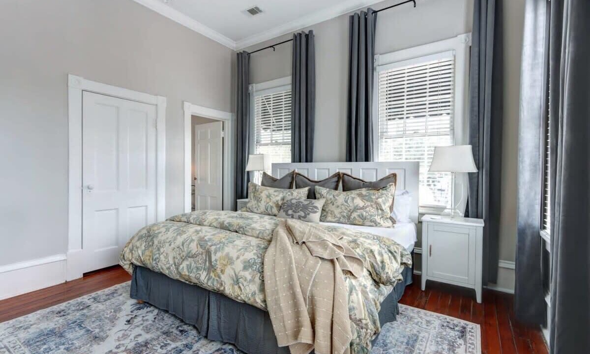 Photo of Bedroom in Hitch Village - Fred Wessels Homes
