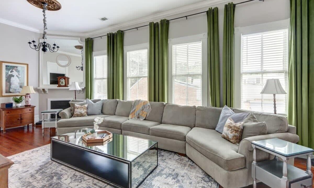 Photo of Livingroom in Hitch Village - Fred Wessels Homes